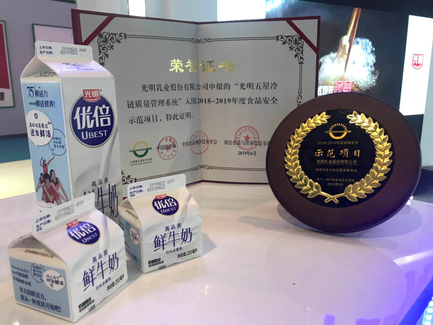 18165 3.jpg 18165 3.jpg